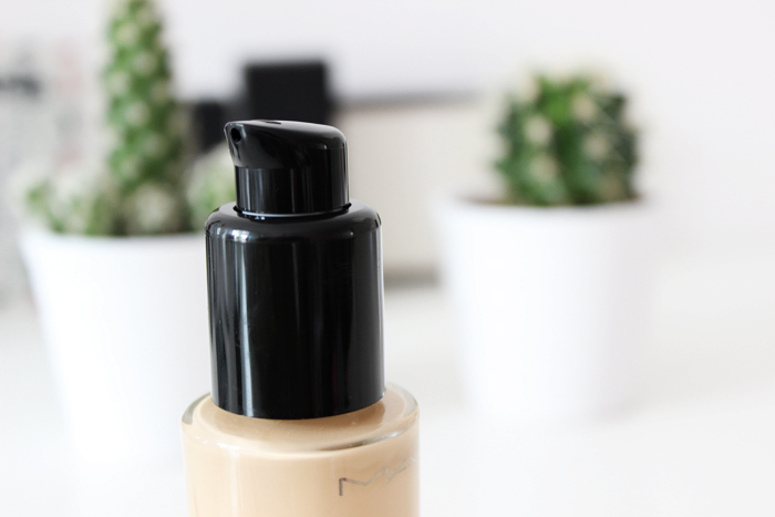 MAC Studio Fix Fluid Foundation doesn't come with pump
