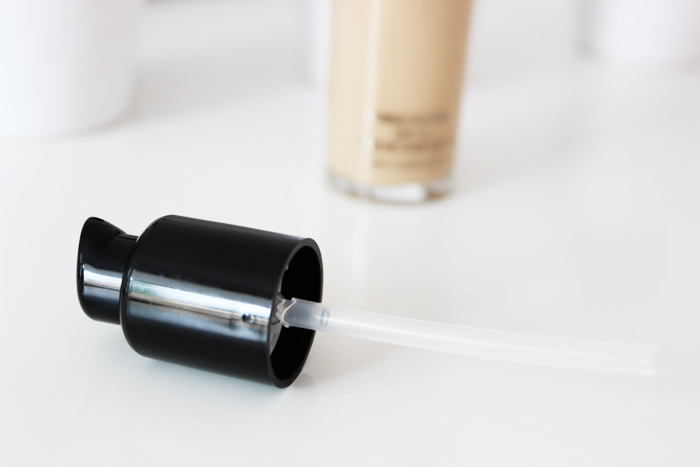 MAC Studio Fix Fluid Foundation Pump